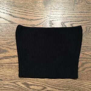 Aritzia Babaton black strapless top. Size 2XS.